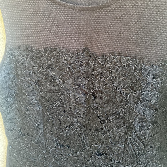 H&M Lace Peplum Top - Picture 3 of 10